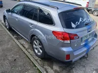Usado Subaru Legacy 150 CV (110 kW) 2014 Gris / plata Familiar