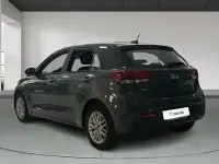 Usado Kia Rio 84 CV (61 kW) 2022 Gris