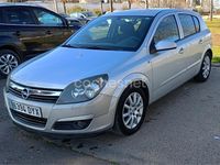 Usado Opel Astra Cosmo 100 CV (73 kW) 2006 Gris / plata Berlina