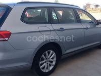 Usado VW Passat 150 CV (110 kW) 2021 Gris / plata Familiar
