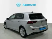 Usado VW Golf VIII Life 115 CV (84 kW) 2024 Gris Berlina