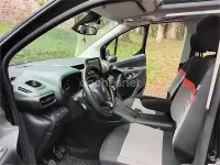 Usado Citroën Berlingo Feel 130 CV (95 kW) 2018 Negro Monovolumen