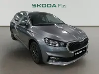 Usado Skoda Fabia Selection 115 CV (84 kW) 2025 Gris Utilitario