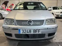 Usado VW Polo Trendline 75 CV (55 kW) 2001 Gris / plata Berlina