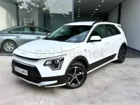 Usado Kia Niro 141 CV (103 kW) 2023 Blanco SUV