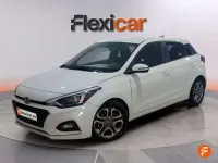 Usado Hyundai i20 99 CV (72 kW) 2019 Blanco Utilitario