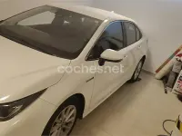 Usado Toyota Corolla Active 122 CV (89 kW) 2019 Blanco Berlina