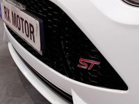 Usado Ford Focus ST 250 CV (183 kW) 2014 Blanco