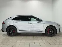 Usado Audi Q8 394 CV (289 kW) 2026 Gris SUV