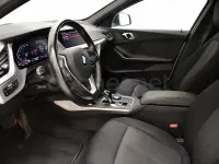 Usado BMW 118 Comfort Edition 150 CV (110 kW) 2022 Blanco Berlina