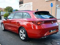 Usado Seat Leon FR 150 CV (110 kW) 2021 Granate Familiar