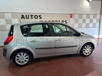 Usado Renault Scénic II 105 CV (77 kW) 2008 Gris / plata Monovolumen
