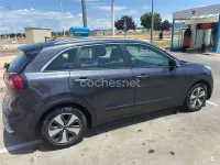 Usado Kia Niro 141 CV (103 kW) 2017 Gris / plata SUV