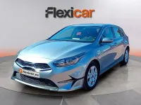 Usado Kia Ceed 136 CV (100 kW) 2023 Gris Utilitario