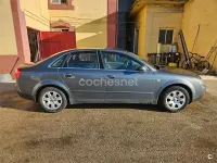 Usado Audi A4 130 CV (95 kW) 2002 Azul Berlina