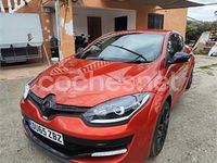 Begagnad Renault Mégane R.S. 265 HK (194 kW) 2015 Röd Sportkupé