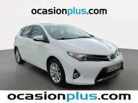 Usado Toyota Auris Active 132 CV (97 kW) 2014 Blanco Utilitario