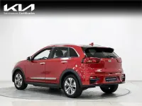 Käytetty Kia e-Niro 150 kW (204 HP) 2022 Punainen Katumaasturi