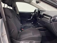 Usado Skoda Fabia Style 110 CV (80 kW) 2022 Gris plata Utilitario