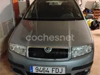 Usado Skoda Fabia Comfort 75 CV (55 kW) 2006 Gris / plata Berlina