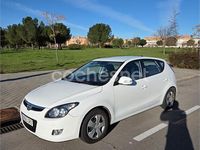 Usado Hyundai i30 Classic 90 CV (66 kW) 2009 Blanco Berlina