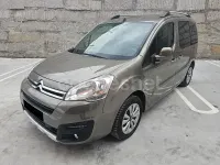 Usado Citroën Berlingo Feel 100 CV (73 kW) 2017 Beige Monovolumen