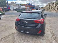 Usado Hyundai i30 GO! 101 CV (74 kW) 2015 Gris Utilitario