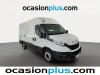 Usado Iveco Daily 156 CV (114 kW) 2023 Blanco Familiar