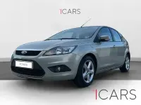 Begagnad Ford Focus Trend 90 HK (66 kW) 2009 Grå Sedan