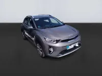 Usado Kia Stonic 120 CV (88 kW) 2023 Verde SUV