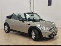 Usado Mini One Cabriolet 90 CV (66 kW) 2009 Beige Descapotable
