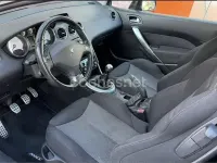 Usado Peugeot 308 CC Sport 122 CV (89 kW) 2011 Negro Descapotable
