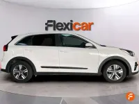 Usado Kia Niro 141 CV (103 kW) 2022 Blanco SUV