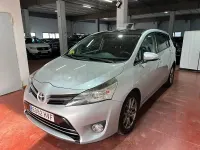 Usado Toyota Verso Advance 124 CV (91 kW) 2014 Gris / plata Monovolumen