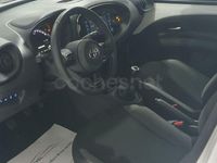 Usado Toyota Aygo X Play 72 CV (52 kW) 2022 Blanco SUV