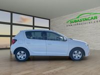 Usado Dacia Sandero Comfort 95 HP (69 kW) 2020 Branco Sedan