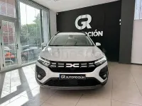 Usado Dacia Jogger Comfort 110 CV (80 kW) 2023 Blanco Monovolumen