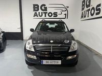 Usado Ssangyong (KGM) Rexton 165 CV (121 kW) 2006 Negro SUV