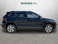 Usado Skoda Karoq Selection 116 CV (85 kW) 2025 Negro SUV