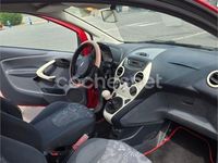 Usado Ford Ka Titanium 69 CV (50 kW) 2015 Rojo Utilitario