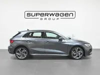 Usado Audi A3 S-Line 204 CV (150 kW) 2025 Gris / plata Berlina