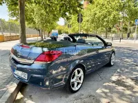 Usado Opel Astra Enjoy 150 CV (110 kW) 2007 Azul Descapotable