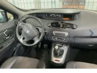 Usado Renault Grand Scénic III Dynamique 130 CV (95 kW) 2013 Gris / plata Monovolumen