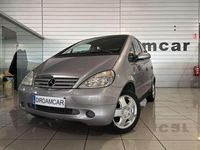 Usado Mercedes A140 Classic 82 CV (60 kW) 2000 Plateado Utilitario