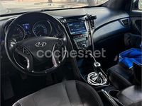 Usado Hyundai i30 110 CV (80 kW) 2016 Blanco Berlina