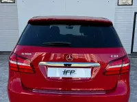 Usado Mercedes B180 109 CV (80 kW) 2015 Rojo Monovolumen