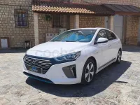 Usado Hyundai Ioniq 141 CV (103 kW) 2018 Blanco Utilitario