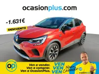 Usado Renault Captur Equilibre 100 CV (73 kW) 2023 Rojo SUV