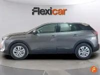 Usado Peugeot 3008 Active 130 CV (95 kW) 2022 Gris SUV