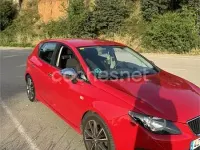 Usado Seat Ibiza Reference 85 CV (62 kW) 2010 Rojo Berlina